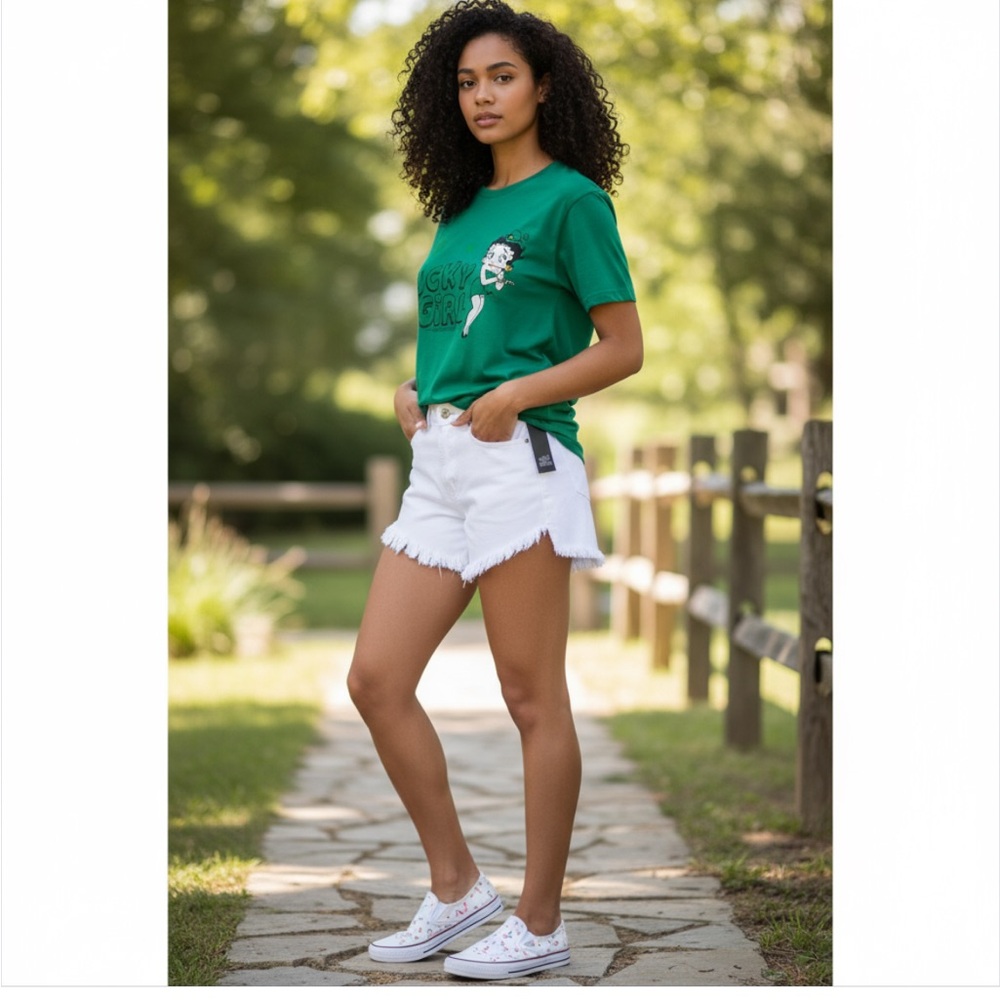Wild Fable white frayed denim shorts Nwt
